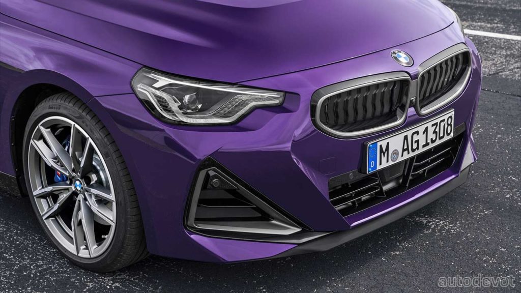 2022-BMW-2-Series-Coupé-M240i-xDrive_headlights_wheels