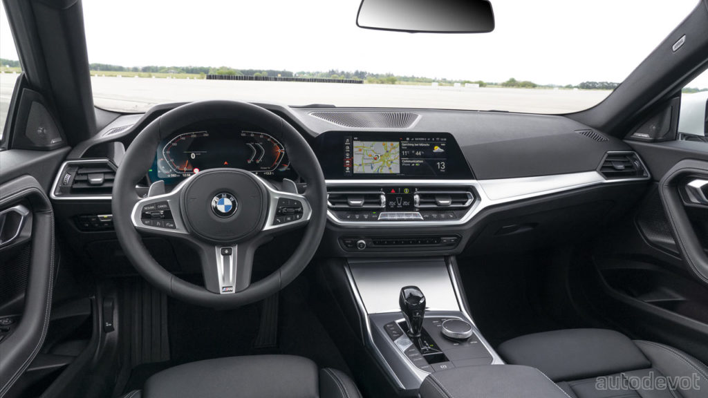 2022-BMW-2-Series-Coupé-M240i-xDrive_interior
