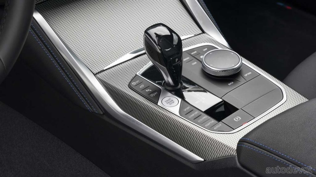 2022-BMW-2-Series-Coupé-M240i-xDrive_interior_centre_console