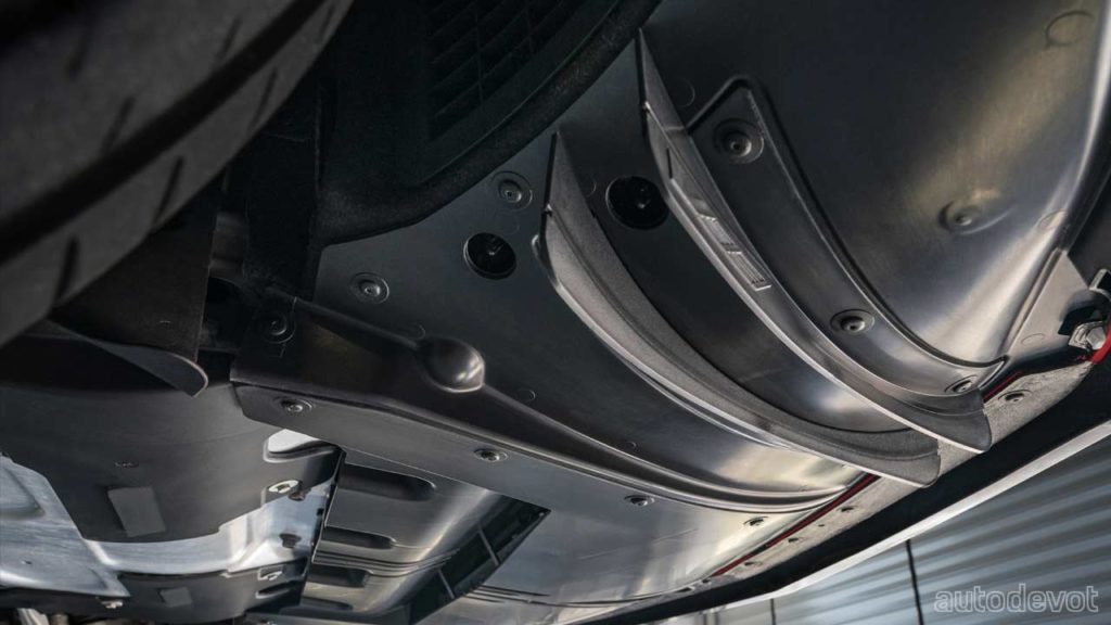 2022-Cadillac-CT4-V-Blackwing_front_underbody_vanes_2