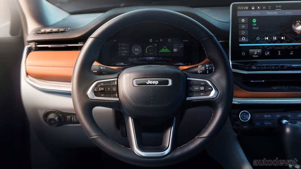 2022-Jeep-Compass_interior_steering_wheel_instrument_display