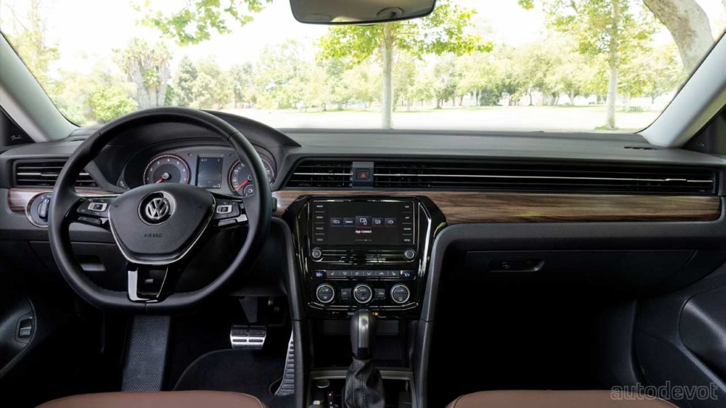 2022-Volkswagen-Passat-Limited-Edition_interior