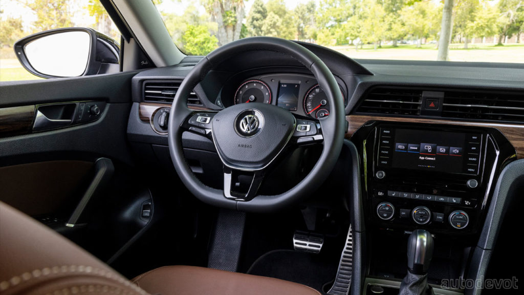 2022-Volkswagen-Passat-Limited-Edition_interior_2