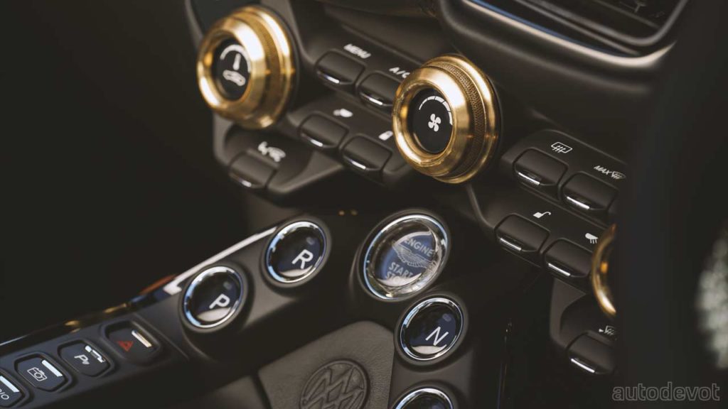 Aston-Martin-Vantage-Roadster-A3-Edition_interior_details