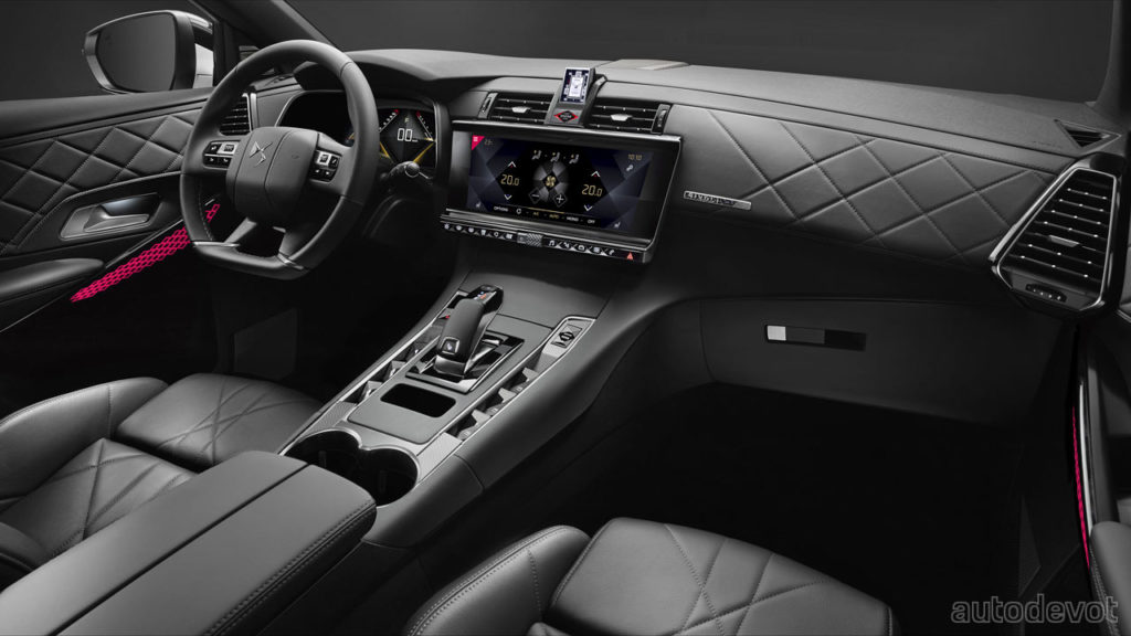 DS-7-CROSSBACK-LIGNE-NOIRE_interior_2