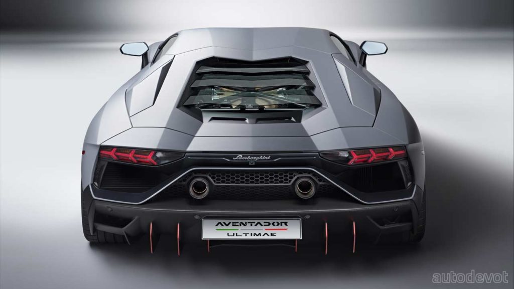 Lamborghini-Aventador-Ultimae-Coupe_rear