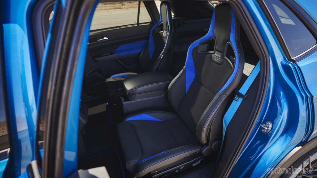 Volkswagen-Atlas-Cross-Sport-GT-Concept_interior_rear_seats