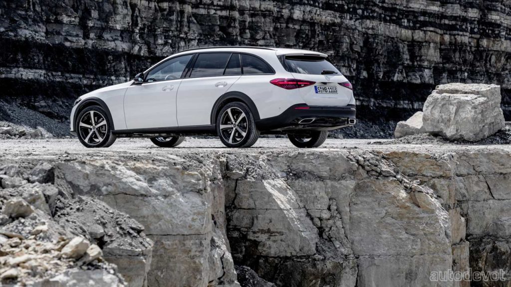 2021-Mercedes-Benz-C-Class-Estate-All-Terrain_5