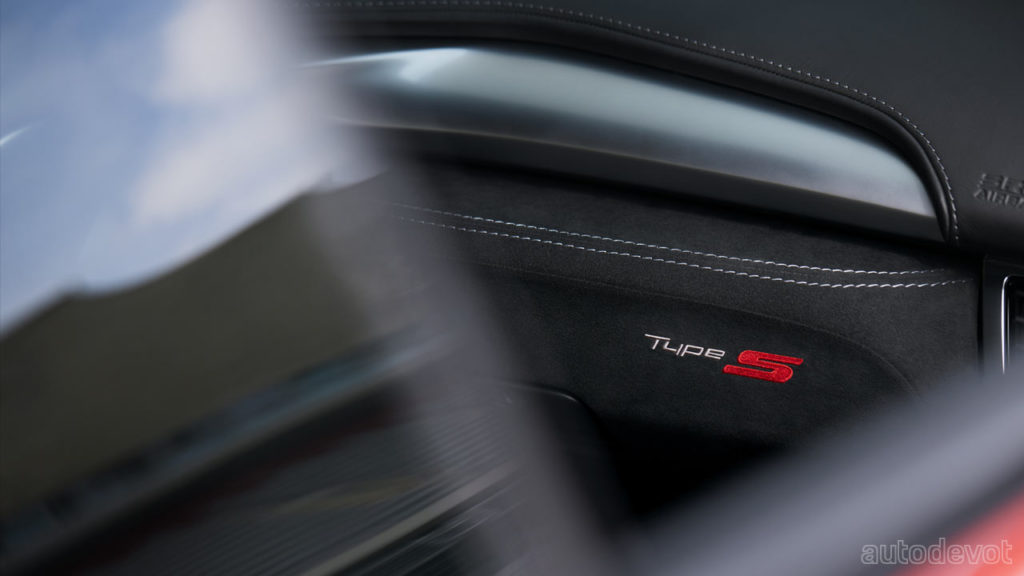 2022-Acura-NSX-Type-S_interior