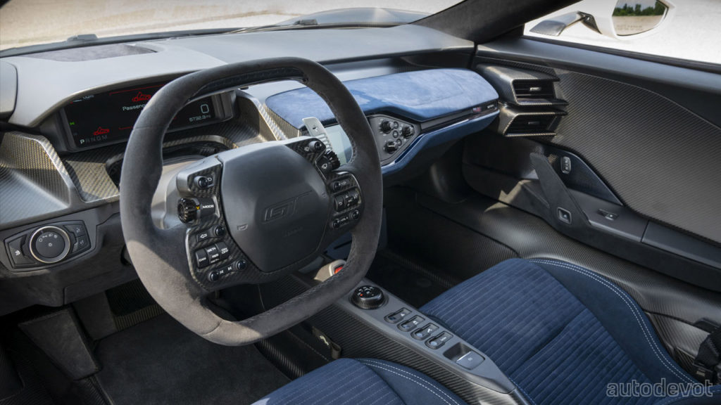 2022-Ford-GT-64-Heritage-Edition_interior