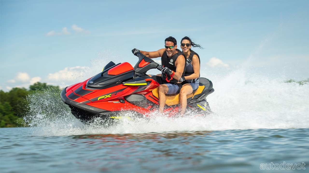 2022-Yamaha-WaveRunner-FX-Cruiser-SVHO