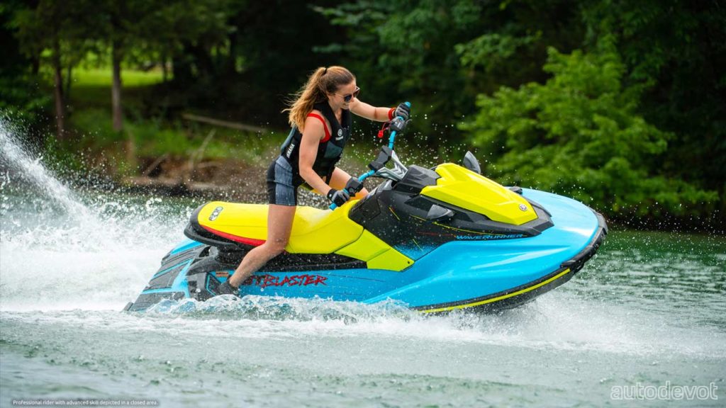 2022-Yamaha-WaveRunner-JetBlaster