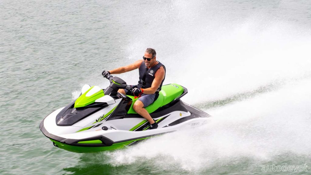 2022-Yamaha-WaveRunner-VX