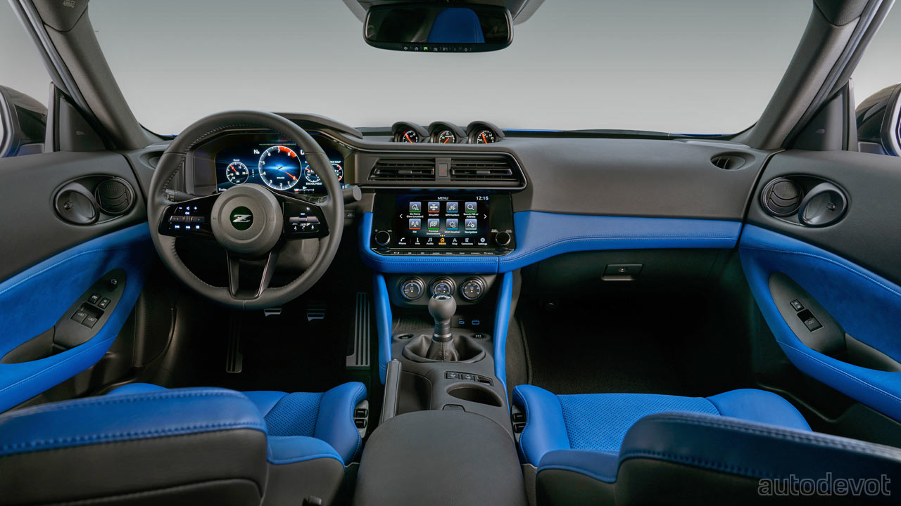 2023-Nissan-Z-Performance-grade_interior