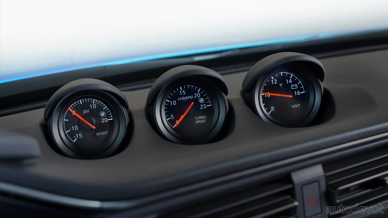 2023-Nissan-Z-Performance-grade_interior_dashboard_guages