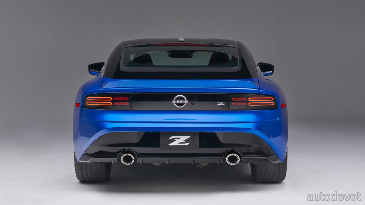 2023-Nissan-Z-Performance-grade_rear