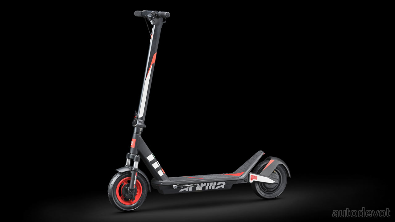 Aprilia-eSR2-electric-scooter