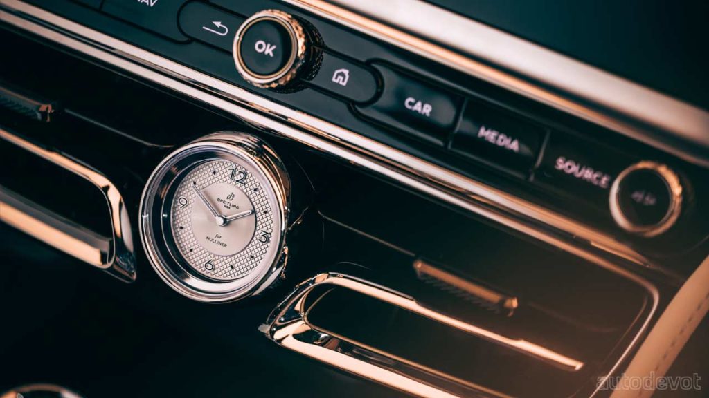 Bentley-Flying-Spur-Mulliner_interior_clock
