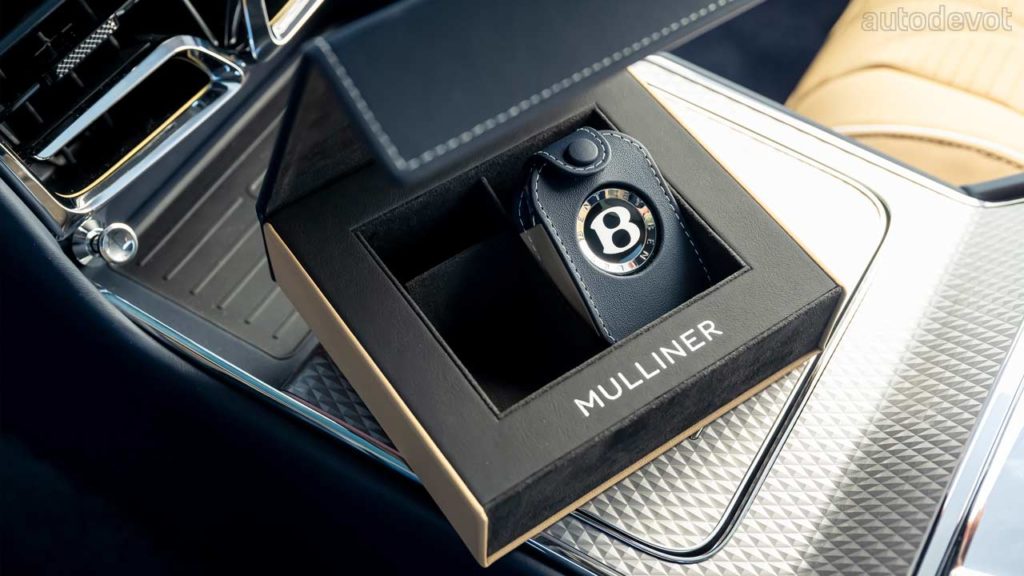 Bentley-Flying-Spur-Mulliner_pouch