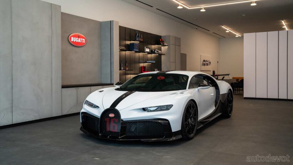Bugatti-showroom-in-Singapore_5