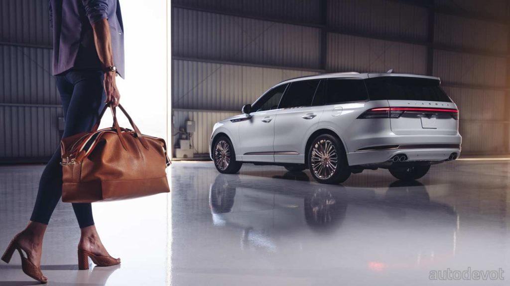 Lincoln-Aviator-Shinola-concept_2