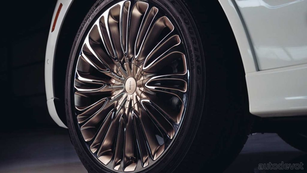 Lincoln-Aviator-Shinola-concept_wheels