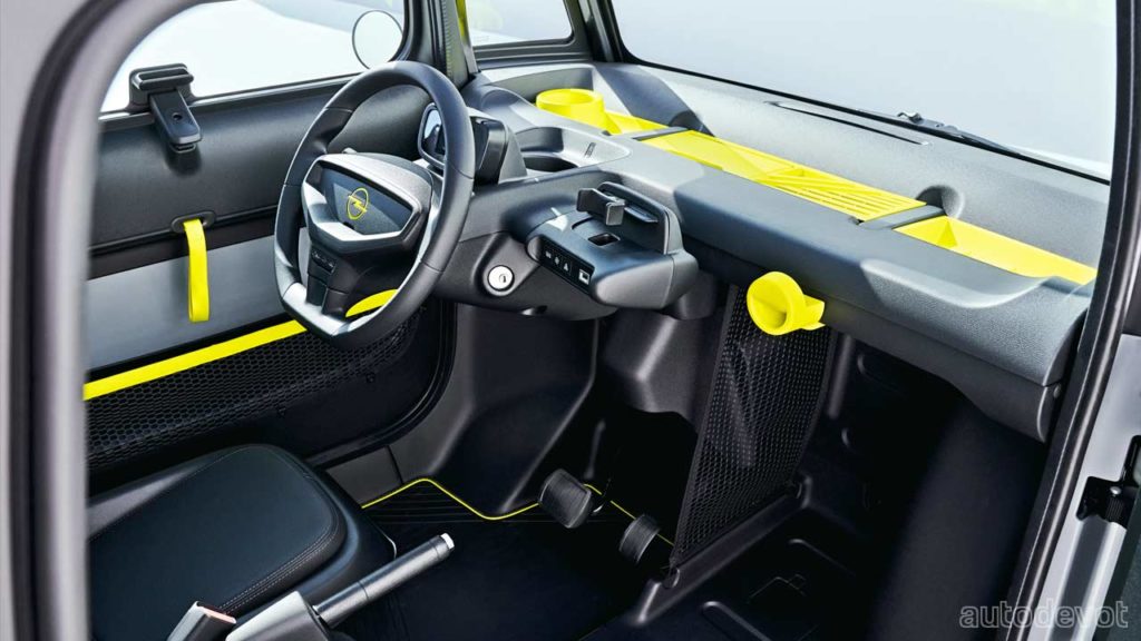 Opel-Rocks-e_interior