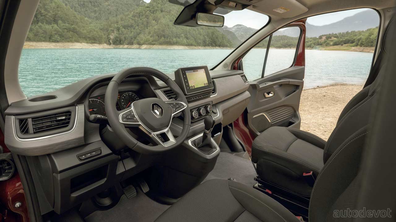 Renault-Trafic-SpaceNomad_interior