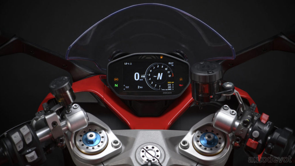 2021-ducati-supersport-950-s_instrument_cluster