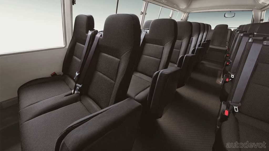 2021-mitsubishi-fuso-rosa-bus_interior_seats