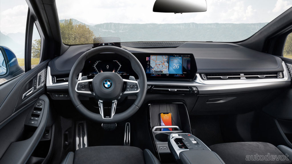 2022-BMW-230e-xDrive-Active-Tourer-PHEV_interior