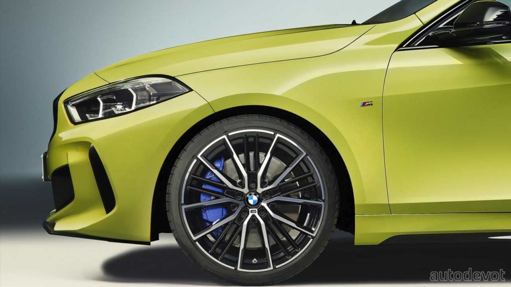 2022-BMW-M135i-xDrive_wheels