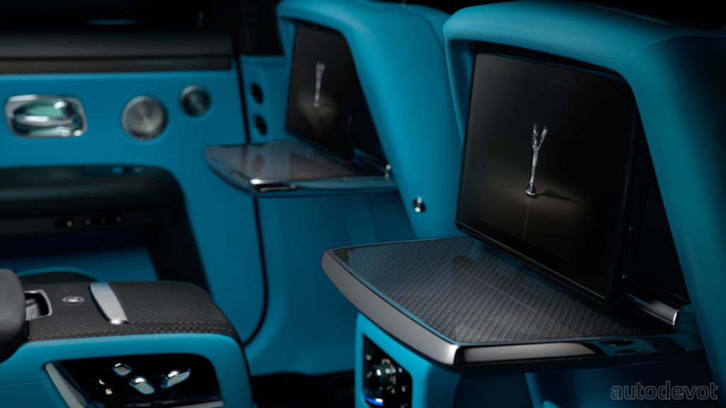 2022-Rolls-Royce-Ghost-Black-Badge_interior_rear_seats_display
