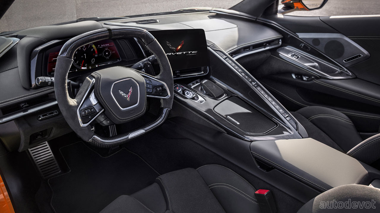 2023-Chevrolet-Corvette-Z06_interior