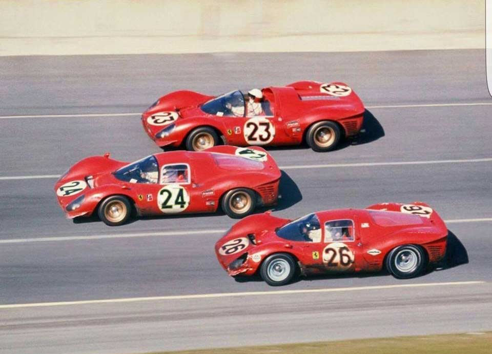 1967-24-Hours-of-Daytona-Ferrari-330-P4-and-412-P