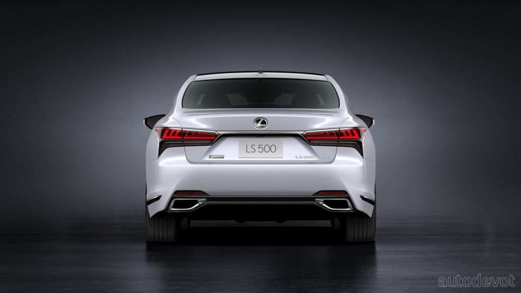 2022-Lexus-LS-500-Luxury_rear