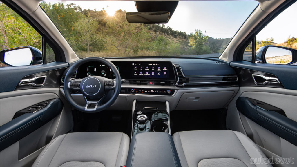 2023-Kia-Sportage-Hybrid_interior