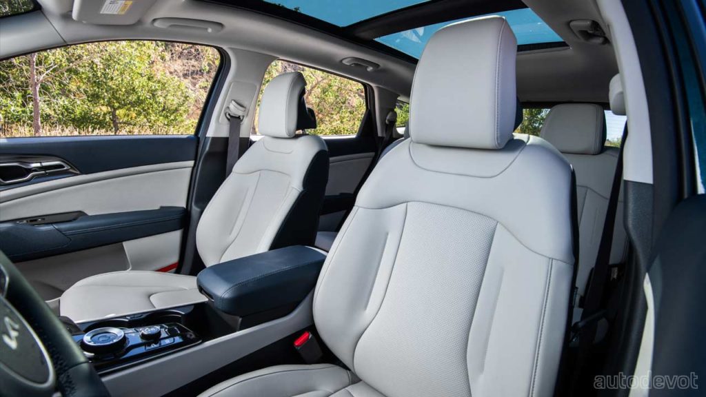 2023-Kia-Sportage-Hybrid_interior_front_seats