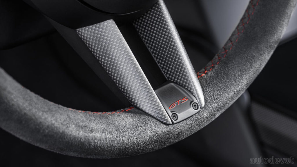 Porsche-Taycan-GTS_interior_steering_wheel