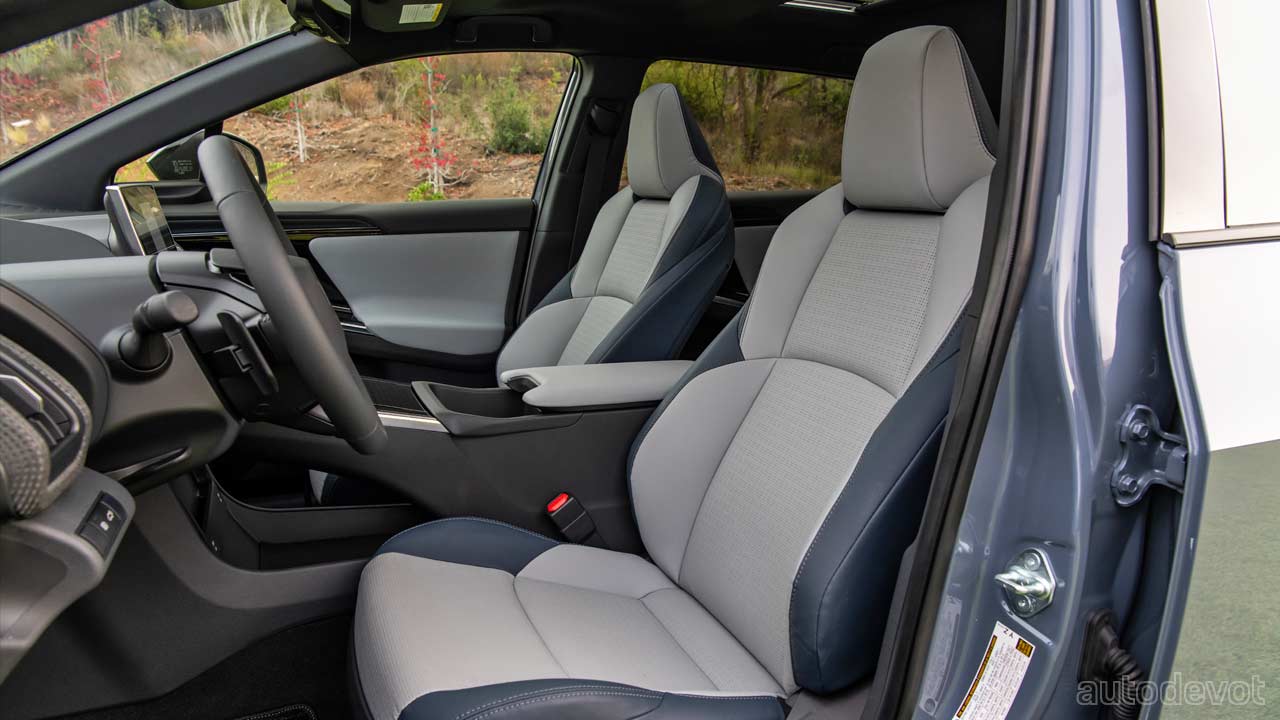 Subaru-Solterra_interior_front_seats