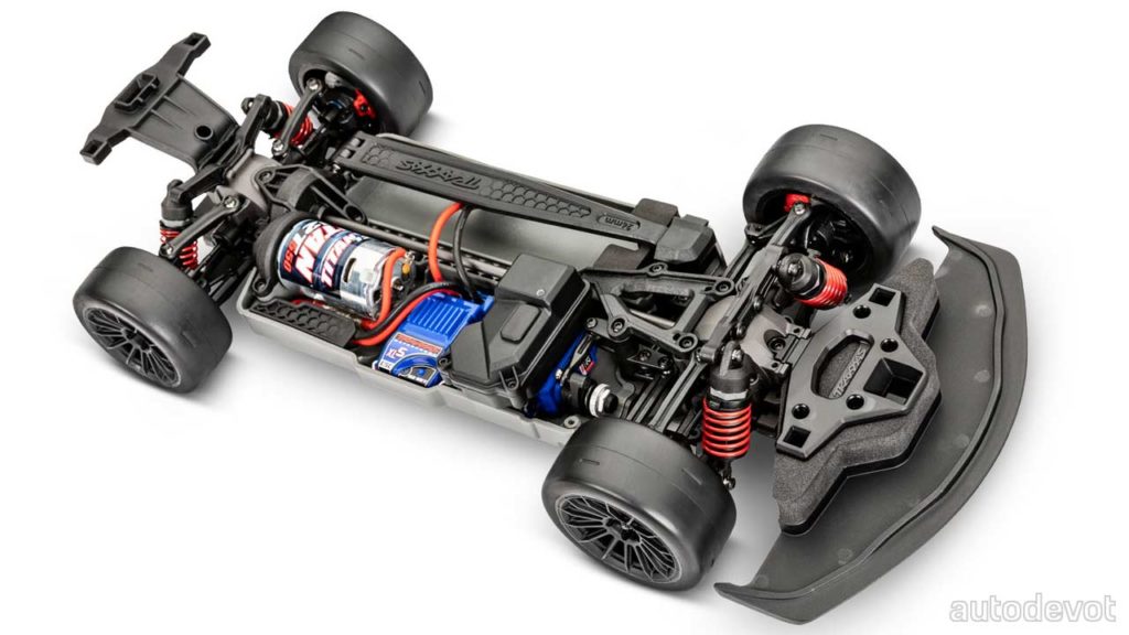 Traxxas-Toyota-GR-Supra-GT4-replica_chassis