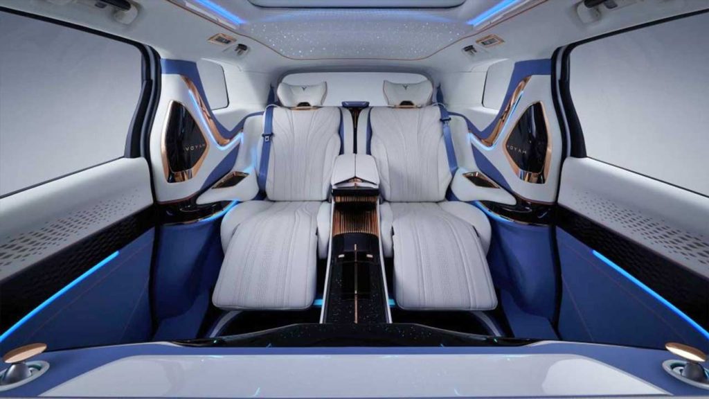 Voyah Dreamer MPV Dreams Big In China With A Big Grille Autodevot