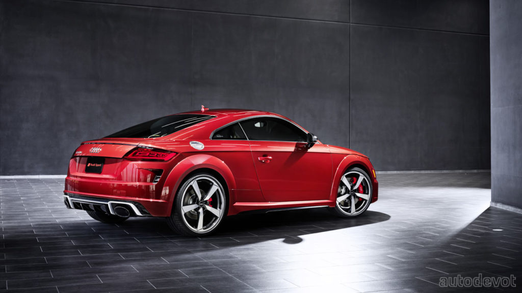 2022-Audi-TT-RS-Heritage-Edition_5