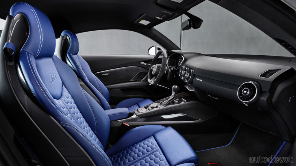 2022-Audi-TT-RS-Heritage-Edition_interior_seats