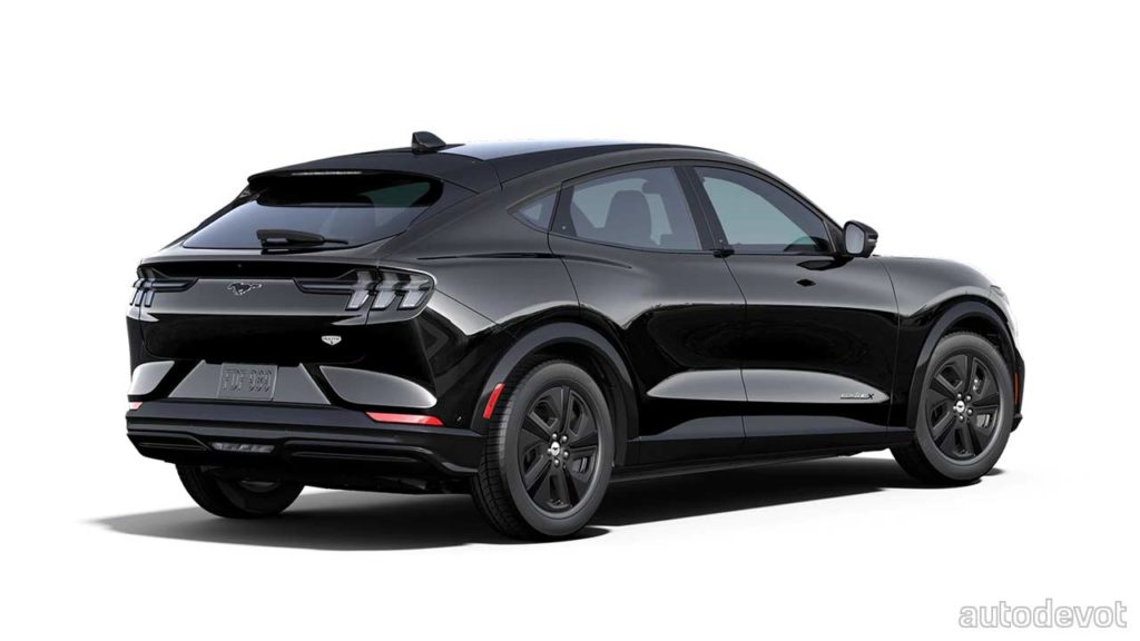2022-Ford-Mustang-Mach-E-California-Route-1-AWD_2