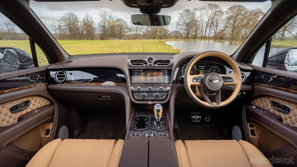 Bentley-Bentayga-Mulliner-Collection_interior