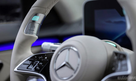 Mercedes-Benz-S-Class-DRIVE-PILOT-steering-wheel
