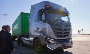Nikola-TRE-BEV-truck-delivery-to-TTSI