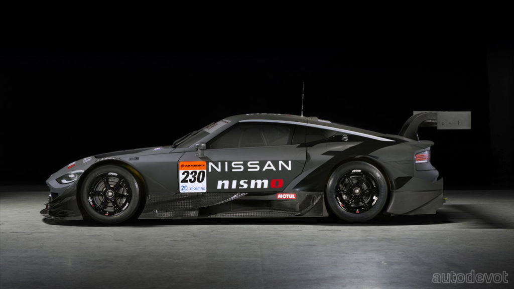 Nissan-Z-GT500-Super-GT-series-race-car_side