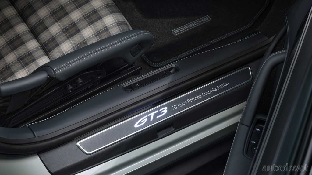 Porsche-911-GT3-70-Years-Porsche-Australia-Edition_interior_door_sill